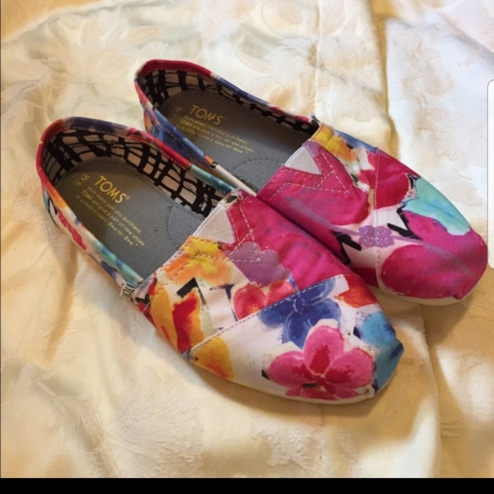 TOMS slip-ons